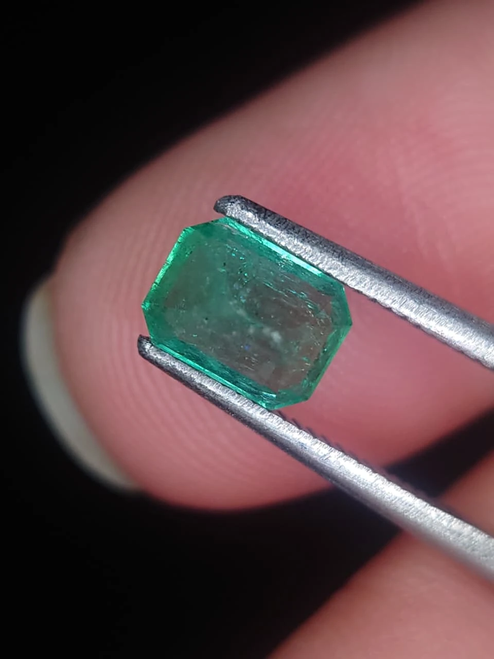 0.9ct Natural Emerald Faceted Panjsher Emerald from Afghanistan — view 2